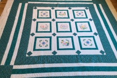 97" x 93" Embroidered Flowers
Kathy T.
Custom Quilted
2017 Custom Client Quilt