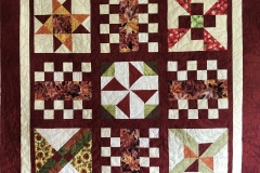 53" x 53" Fall Shop Hop
Lorna A.
"Leaves" E2E
2018 Client Quilt