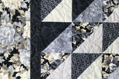 65" x 77" Not So Scrappy Quilt
Pieced by Della W.
"Anne's Favorite" E2E
2018 Client Quilt